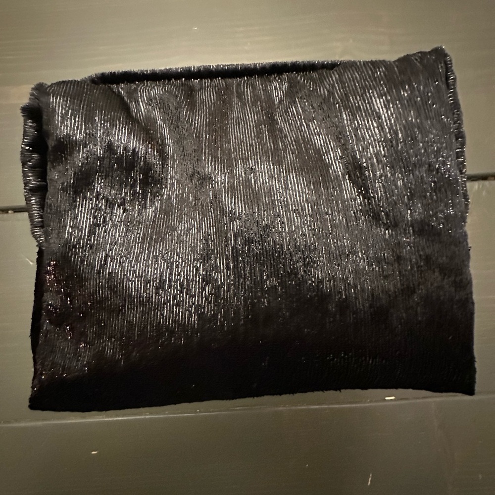 Dior Black Logo Glitter Velour Holiday Makeup Bag (GWP) - Picture 7 of 8